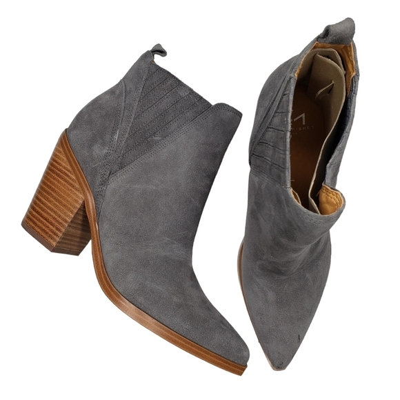 Marc Fisher | Gadri Icy Blue Genuine Suede Leather Pointed Toe Ankle Booties 9 - Picture 1 of 12